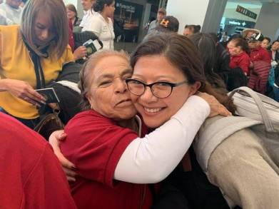 Acompaña Karina Villa a 20 Palomas Mensajeras de Acuitzio, a su reencuentro con seres queridos en EU   